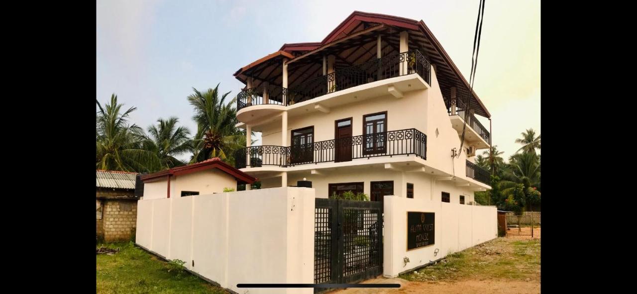 Alffa Guest Inn Trincomalee Exterior foto